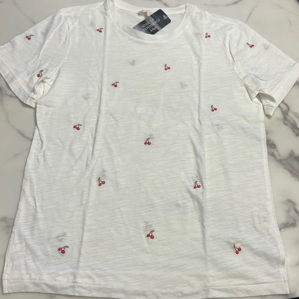 Current air cherry tee